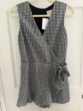 Love..Ady Black Gingham Romper NWT Medium